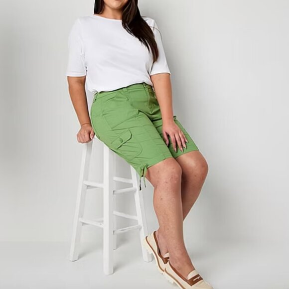 St. John's Bay Womens Mid Rise Plus Bermuda Short, Watercress Sz 20W - Picture 1 of 8